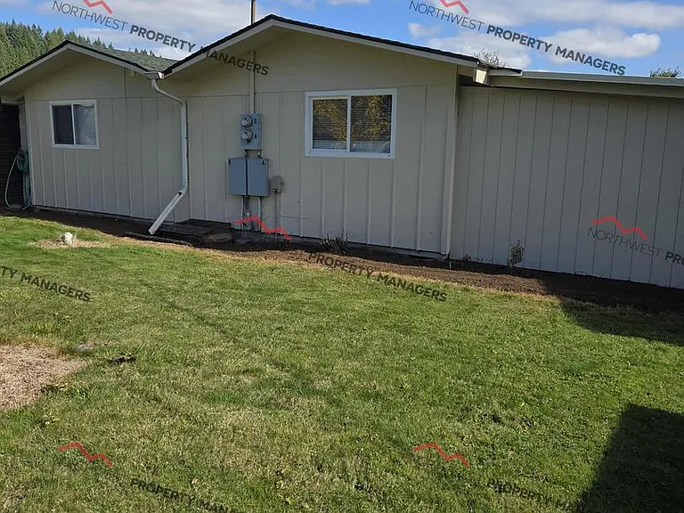 105 Engle Dr — Photo 12