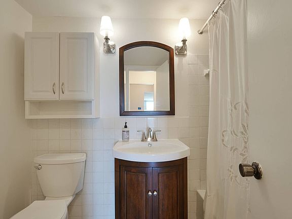 4th image of 118 Monroe St APT 511