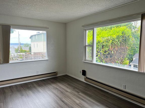 2nd image of 4948 La Hal Da Ave NE