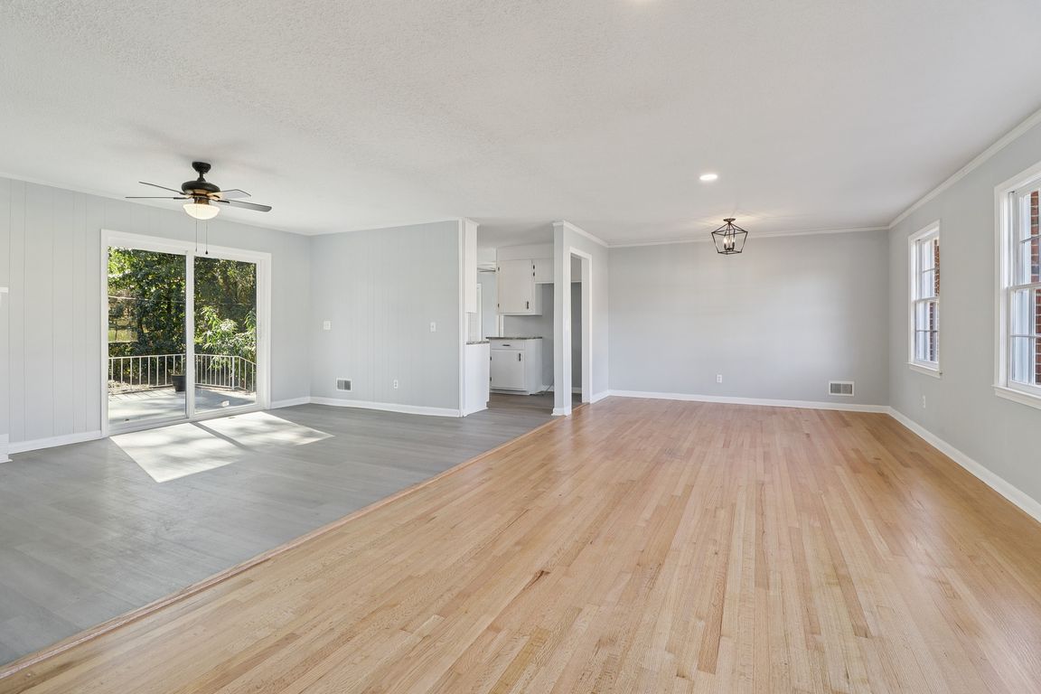 next background image