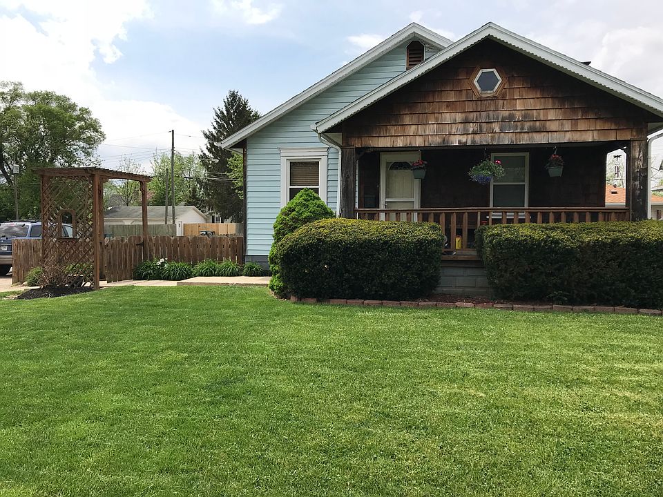 1st image of 2101 N Maplewood Ave