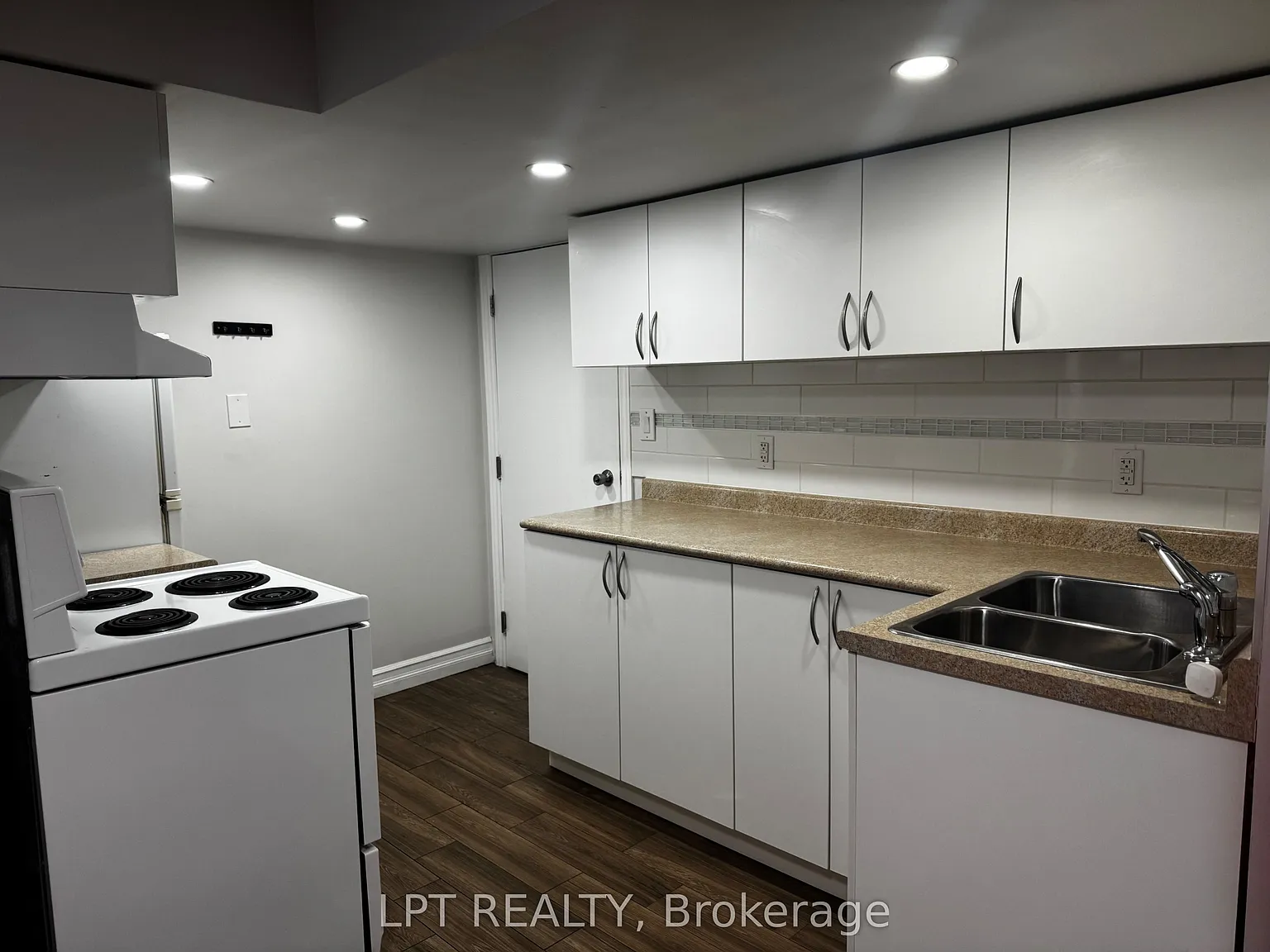 2 bed, $1,700 — Photo 3