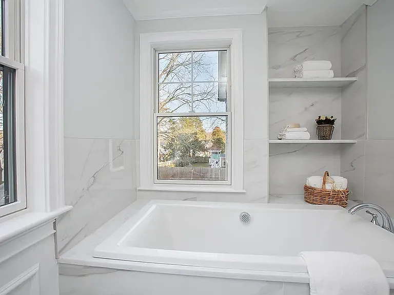 35 Hanson Rd — Photo 8