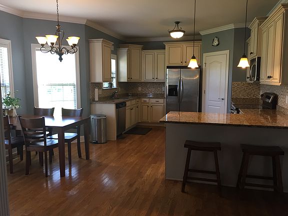3rd image of 503 McGrath Dr