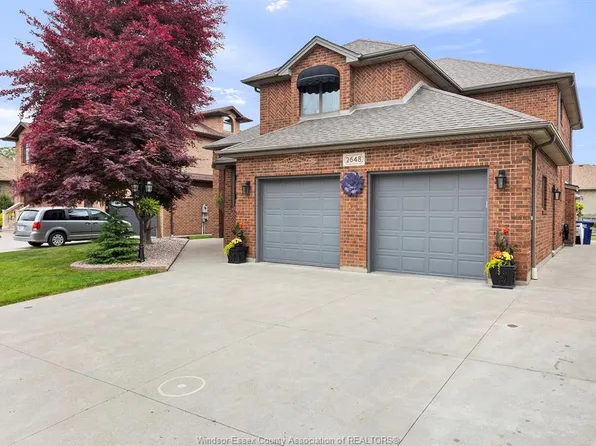 2648 Fleming Ct, Windsor, ON N9E 4P1