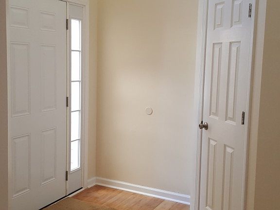3rd image of 7089 Biltmore Trce #0