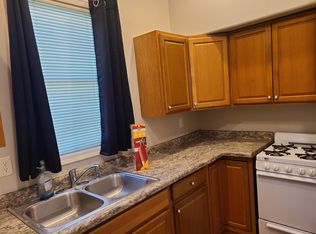 914 S Center St #1, Bloomington, IL 61701