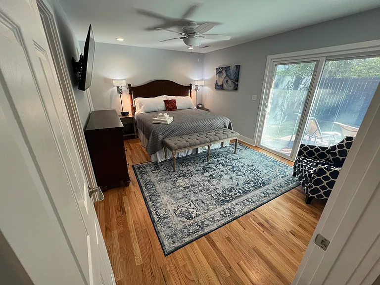 22 Gadsden St #B — Photo 37