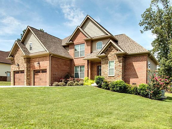 3rd image of 2974 Prince Dr