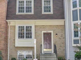 7843 Wintercress Ln, Springfield, VA 22152