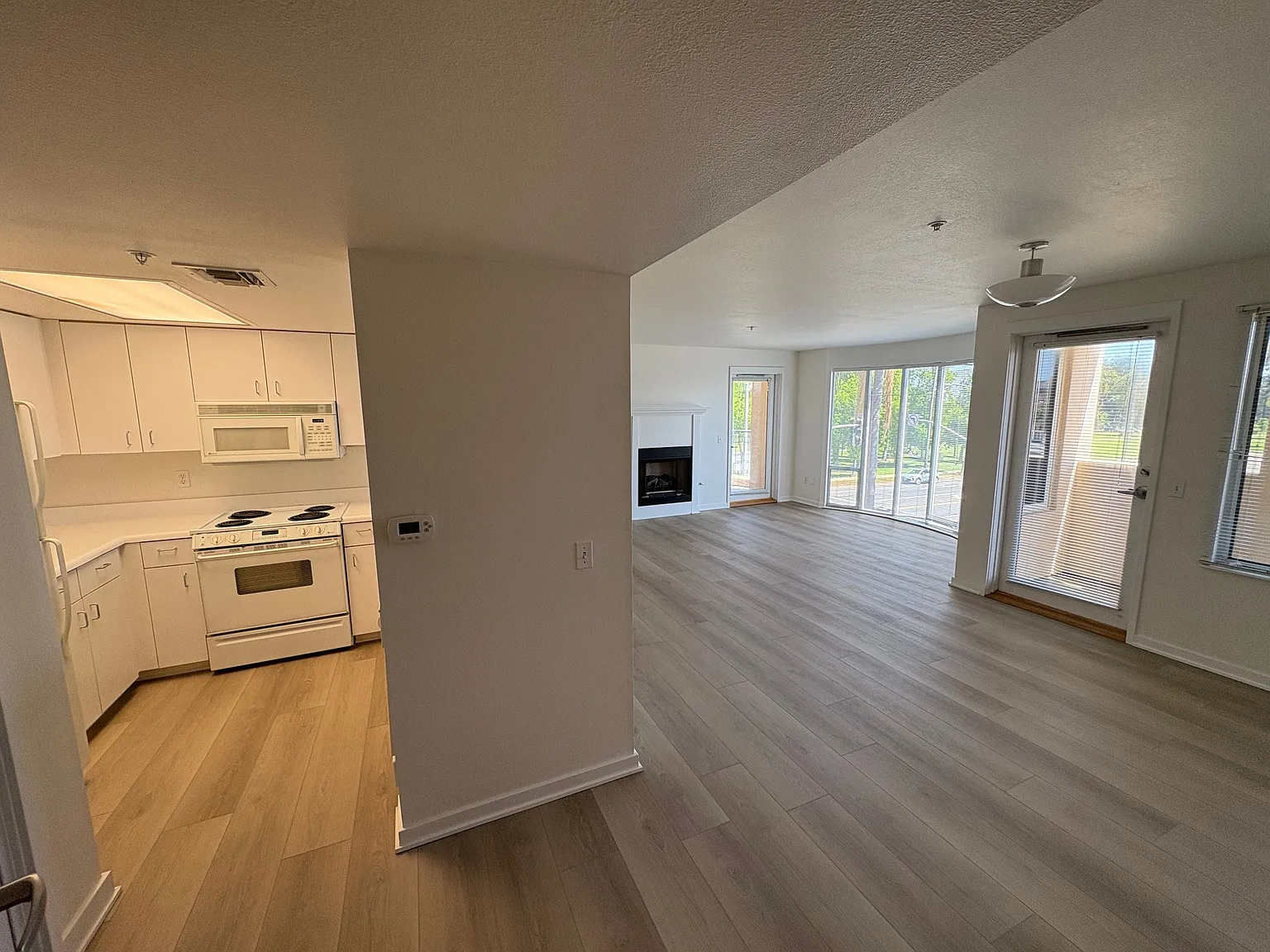 1 bed, 700 sqft, $2,895 — Photo 2