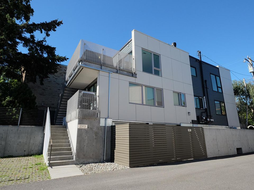 1st image of 2313 W Newton St #207
