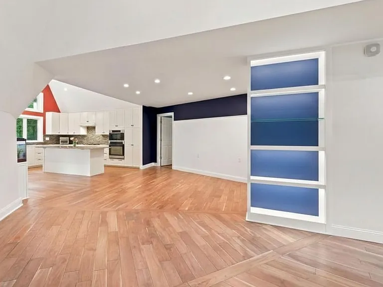 26 Pebble Dr — Photo 9