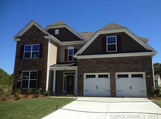5910 Castlecove Rd, Charlotte, NC 28278