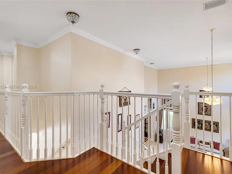 19086 SW 76th Ave — Photo 32