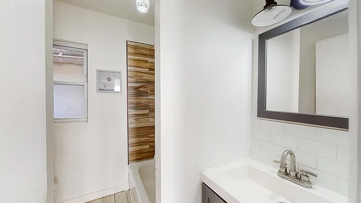 Sold by H.P. Greenfield Real Estate | media 29