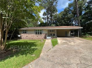105 Rainbow Cir #3196452864, Hattiesburg, MS 39401