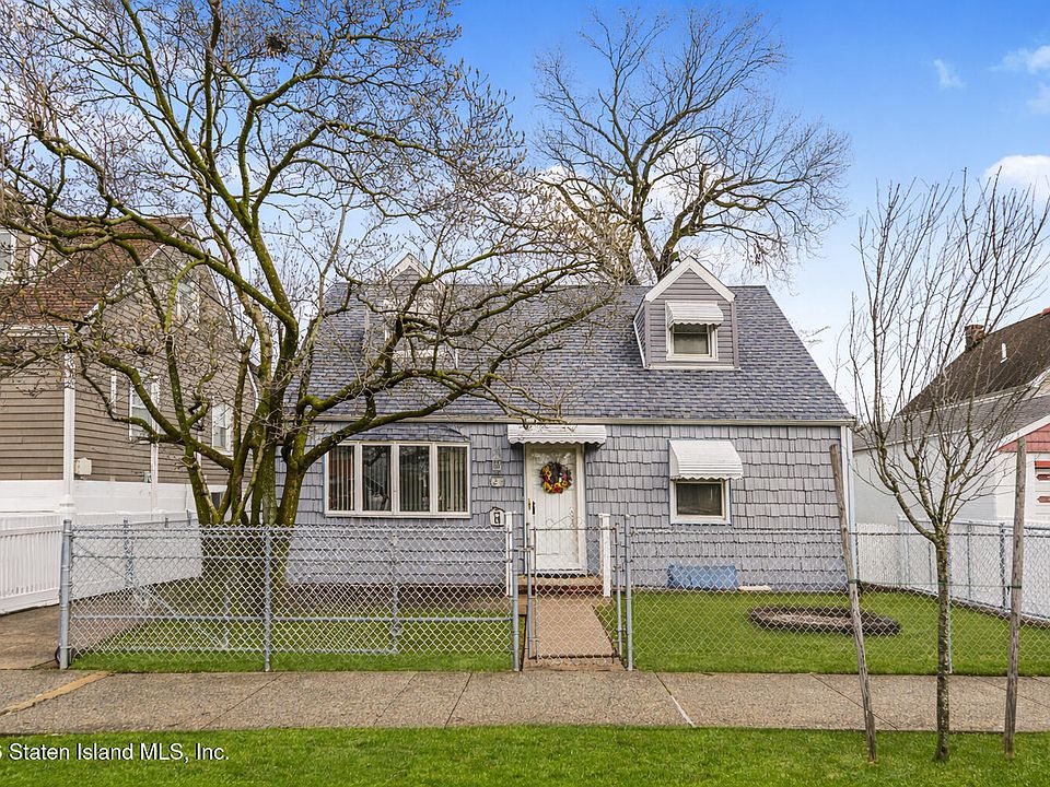 1st image of 29 Maplewood Pl
