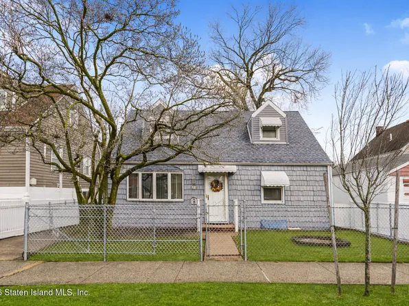 29 Maplewood Pl, Staten Island, NY 10306