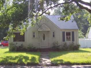 1070 Liberty St, Springfield, MA 01104