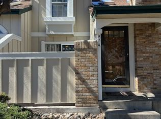 974 S Fairplay St, Aurora, CO 80012