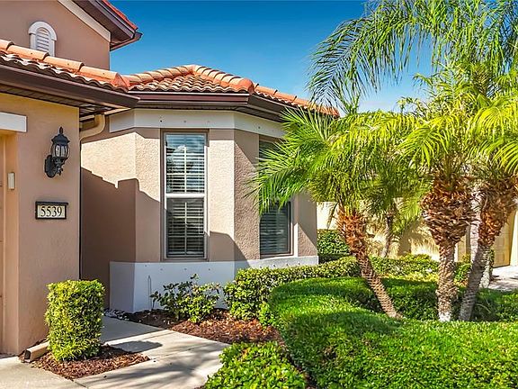 3rd image of 5539 Sunset Falls Dr