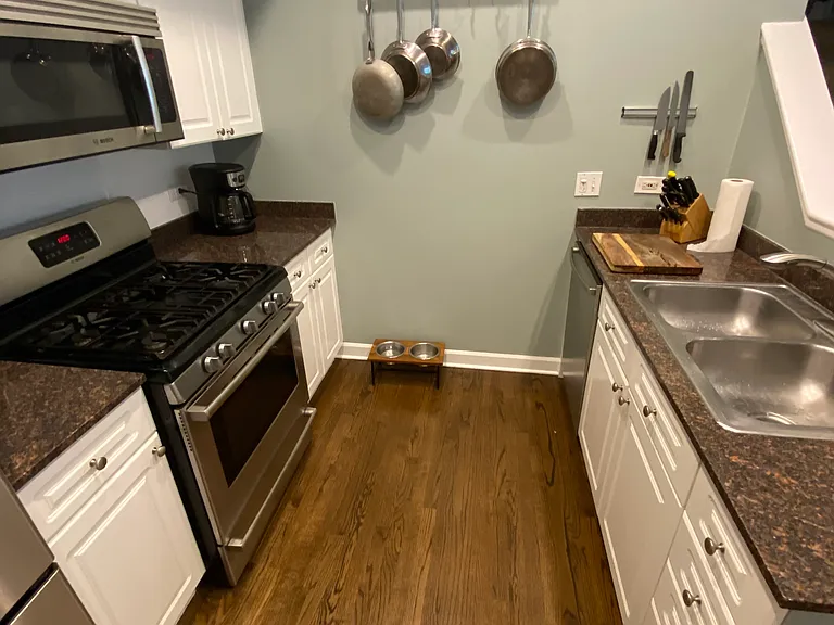 3725 N Sheffield Ave — Photo 6