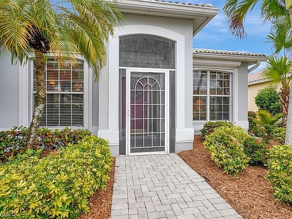 3rd image of 11165 Lakeland Cir