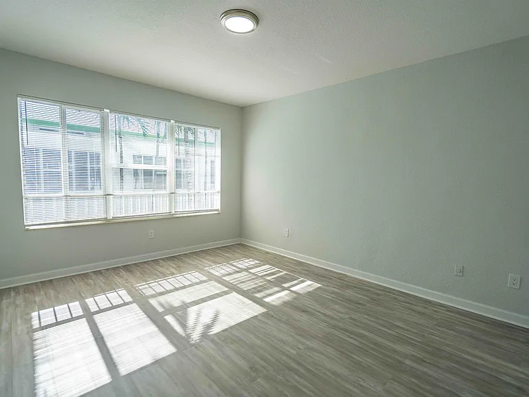 2180 Bay Dr #4B — Photo 14