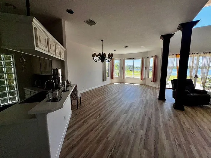 7200 Bay Club Way — Photo 9
