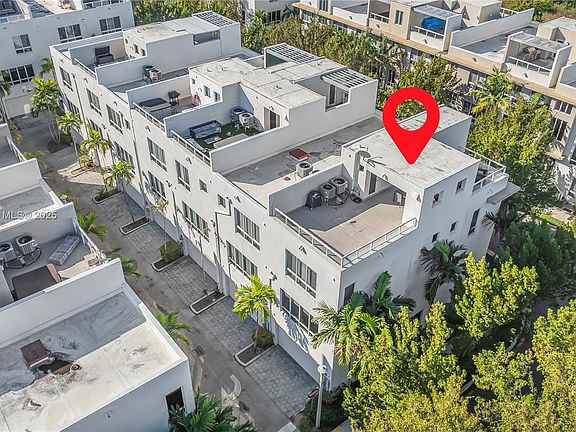 2nd image of 6671 NW 105th Pl