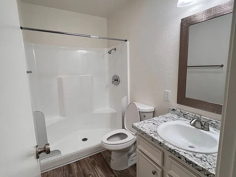 1187 E Madison Ave — Photo 13