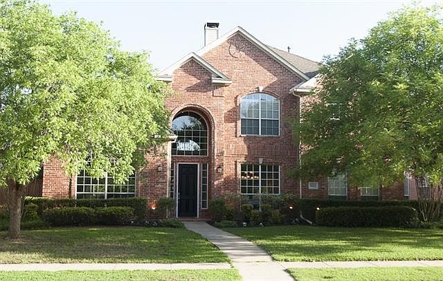 1st image of 1025 Creek Xing