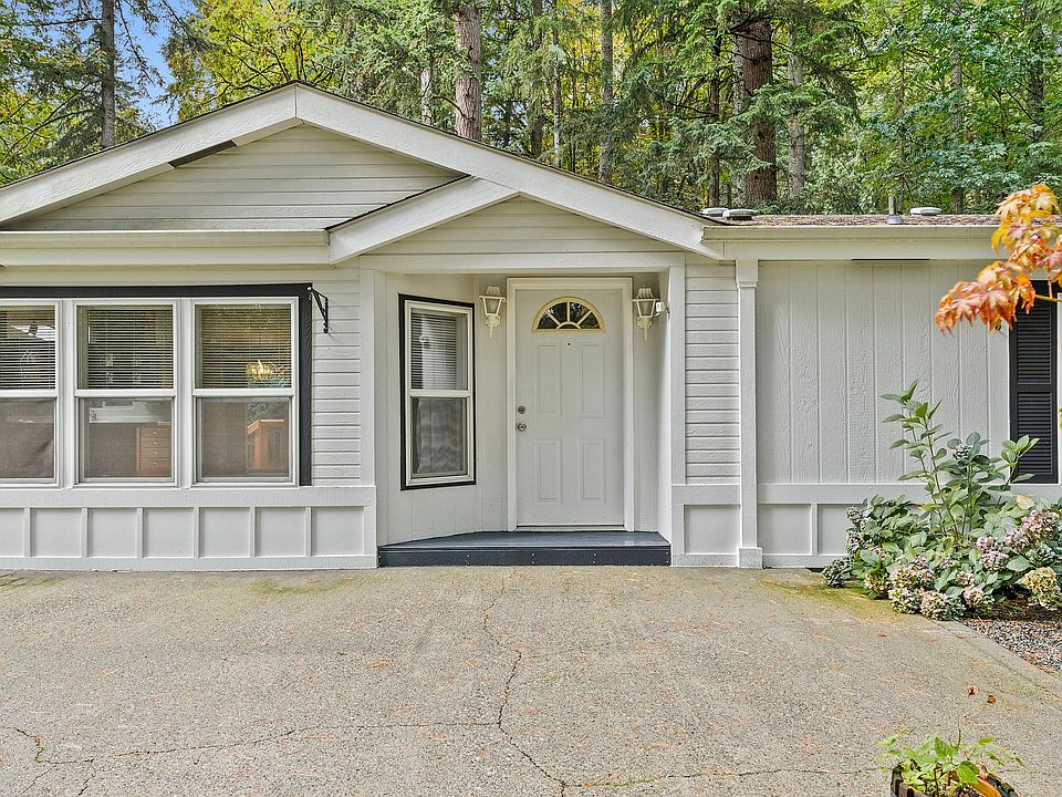 1st image of 10913 60th Ave #2