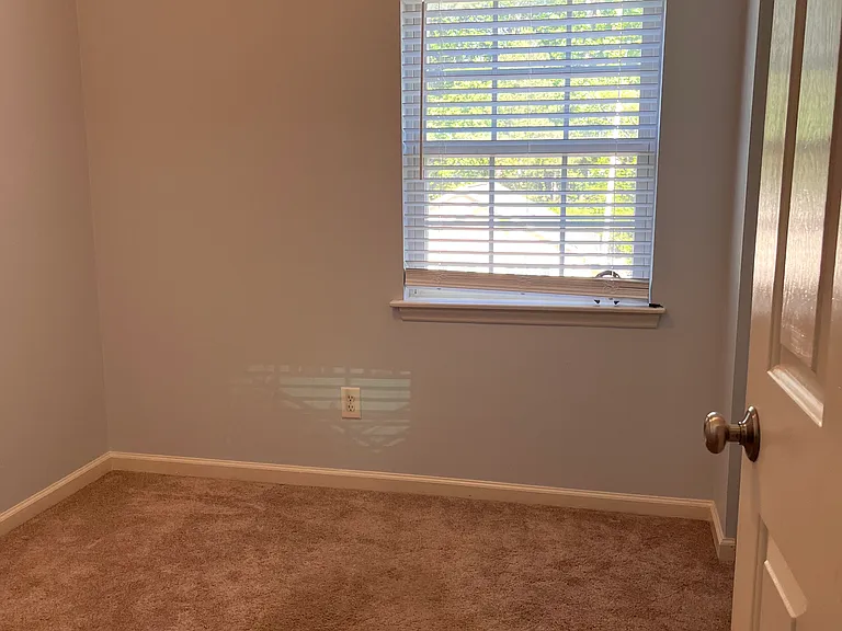 2720 Midway Park Ct — Photo 5