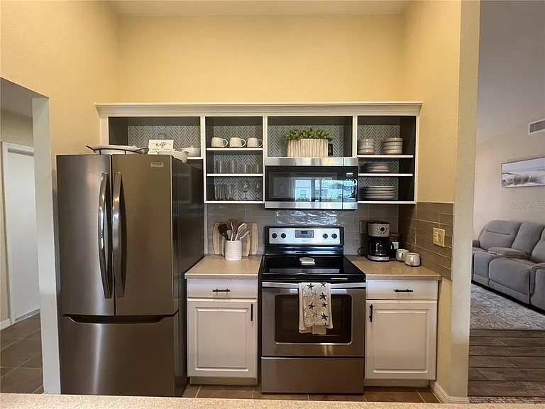 451 Rio De Janeiro Ave — Photo 20