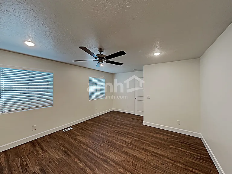 1309 N Rickshaw Ln — Photo 9