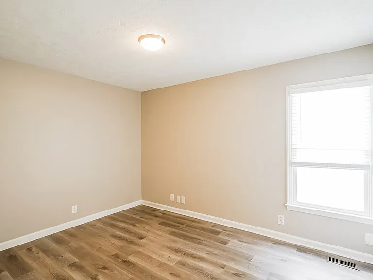 417 Saint Francis Ave — Photo 14