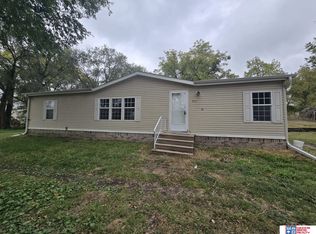 202 John St, Odell, NE 68415