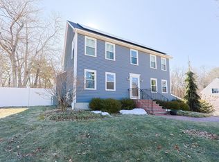 90 Caesar Chelor Dr, Wrentham, MA 02093