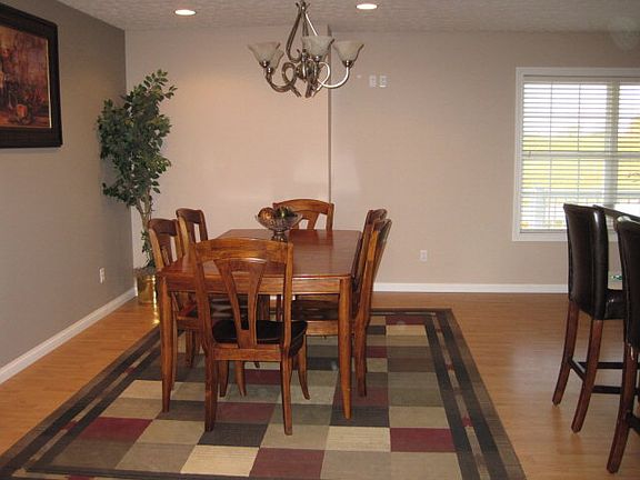 5th image of 91 Green Leaf Dr