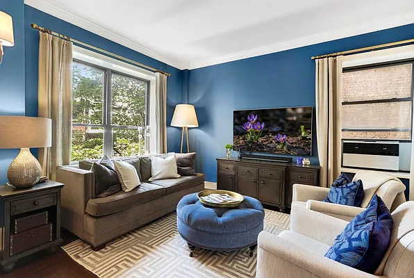 Sold by Compass | media 4