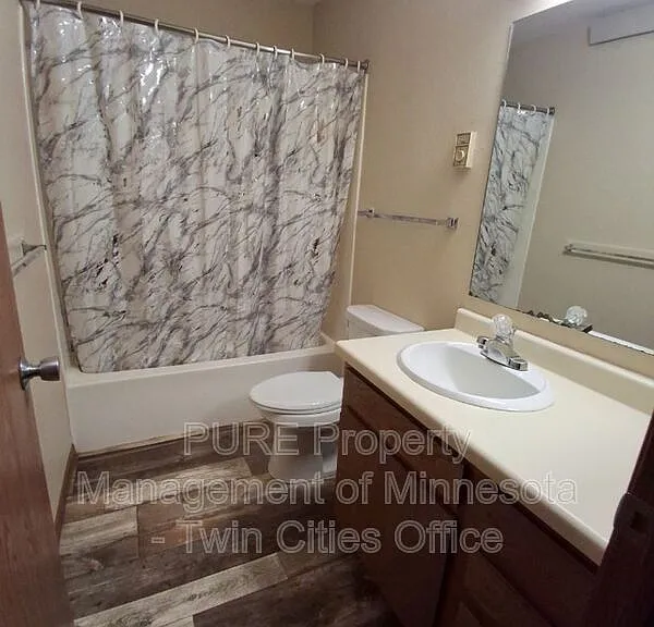 221 Grand Ave W #204 — Photo 11