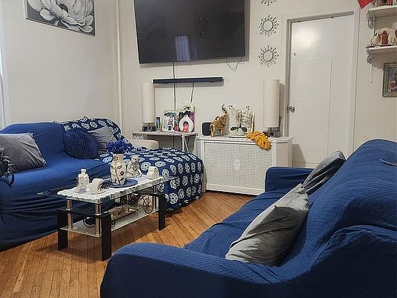 4th image of 4821 91st St