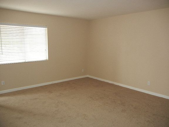 4th image of 8410 Eldora Ave Unit 2035