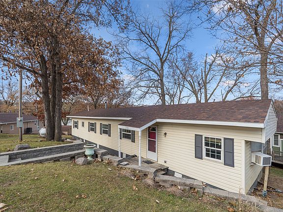 5th image of 276 Center Point Dr