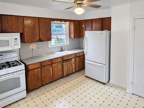 5th image of 1814 W Elizabeth Ave