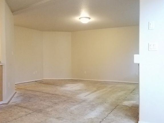 5th image of 5550 NE 89th Ave