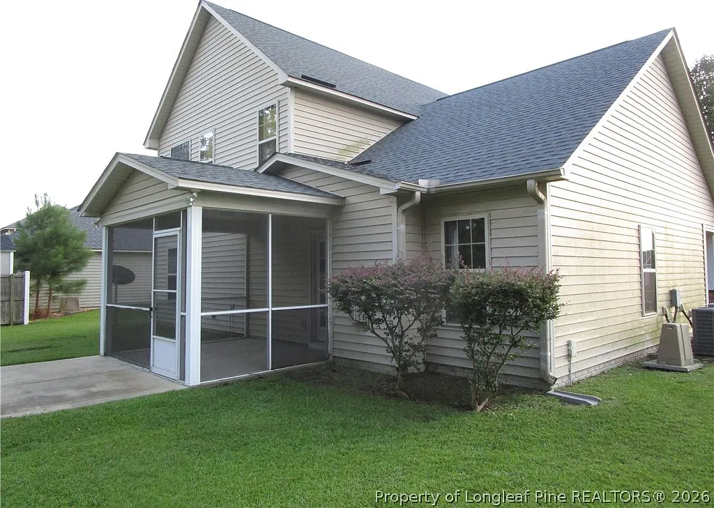 3 bed, 2.5 bath, 1837 sqft, $1,950 — Photo 4