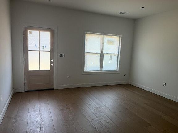 4th image of 119 Woodgreen Rd